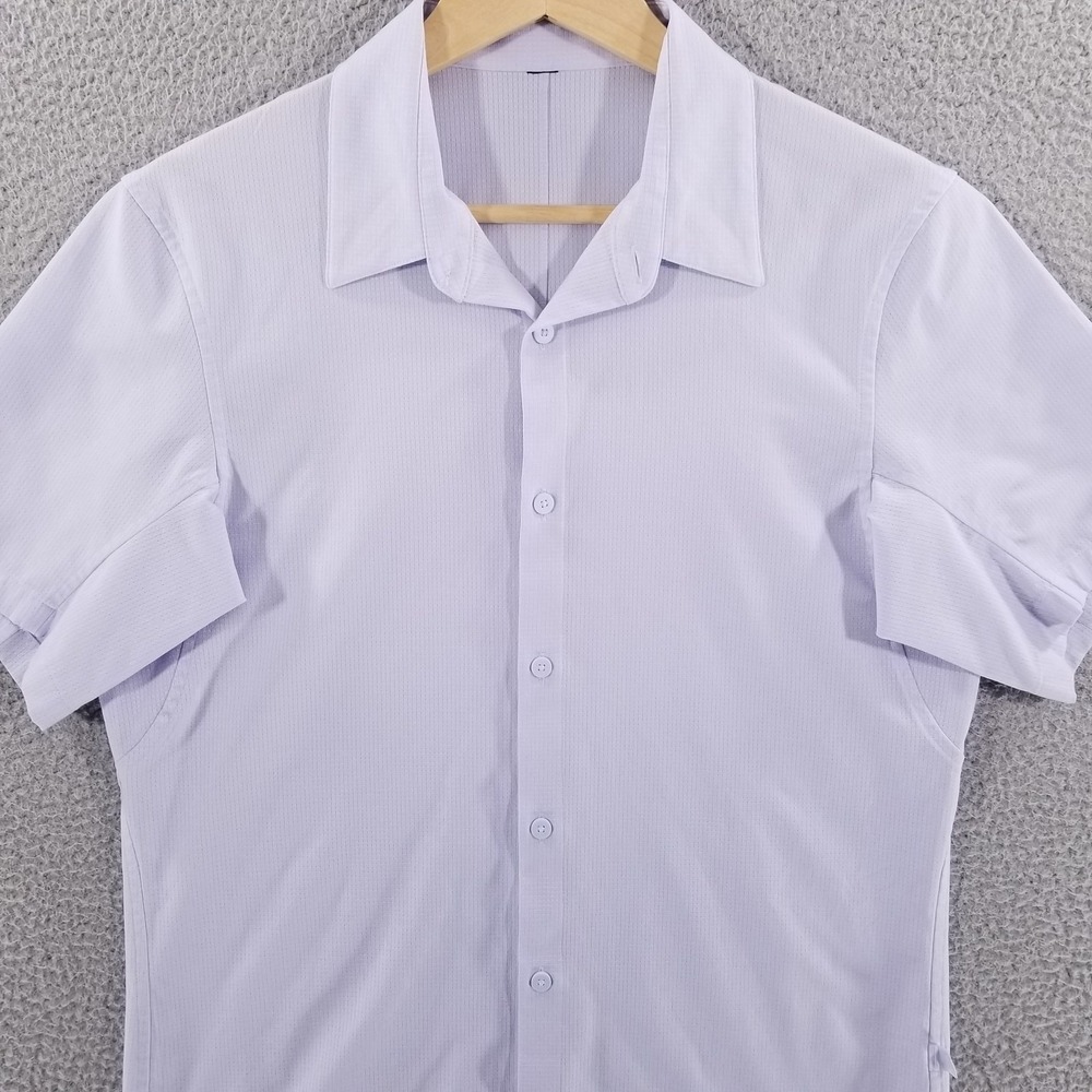Lululemon Shirt Mens XS Airing Easy Performance Mesh Short Sleeve Button Commute